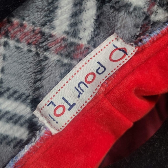 Cozy and warm pajama with boots . - Picture 8 of 10